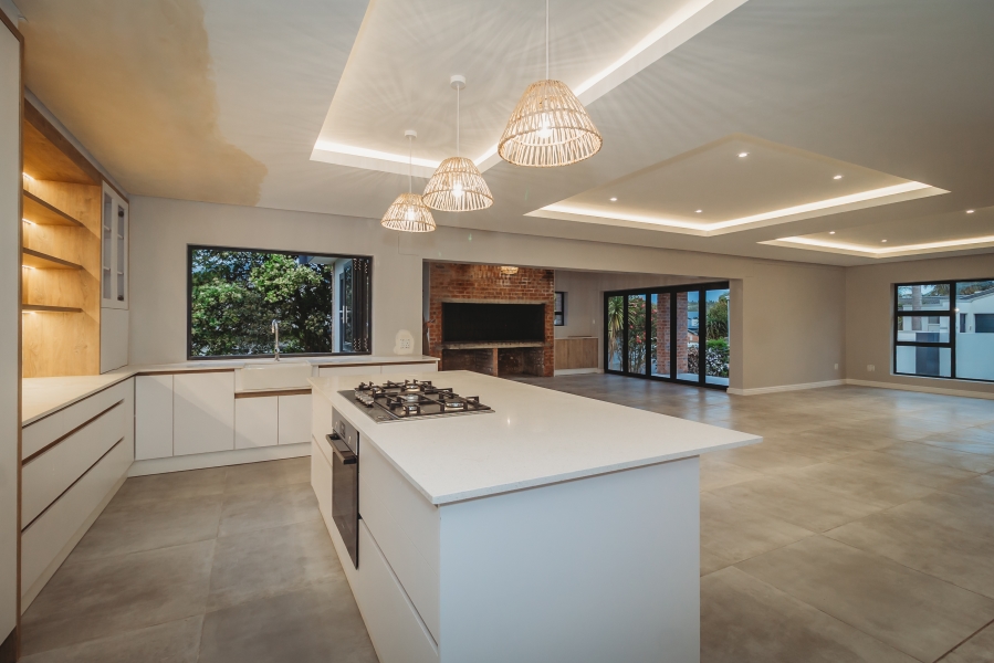 4 Bedroom Property for Sale in Denver Park Western Cape